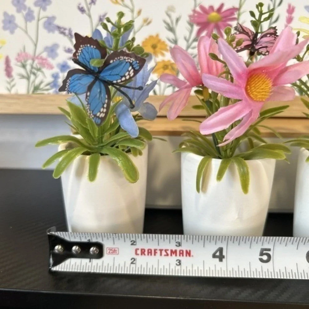 Dolly Parton Wildflower Spring 8X20‎ Sign & 3 Artificial Flowers w/ Butterfly